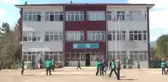Bu Kantinde Yalnızca Ingilizce Konuşuluyor