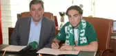 Bursaspor, Fenerbahçe'nin İstediği Ozan Can Kökçü'yü Transfer Etti
