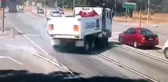 Trafikte Tehlikeli Şov !