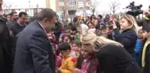 Bakan Veysel Eroğlu Öğrencilerle Birlikte Fidan Dikti