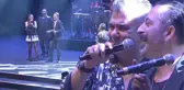 'Fi' Dizisinin Tanıtım Gecesine Ünlülerin Sahne Performansı Damga Vurdu