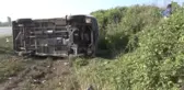 3 Takla Atan Minibüste Baba ve Oğlun Burnu Bile Kanamadı
