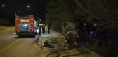 Alev Alan Otomobildeki Sürücüyü Vatandaşlar Kurtardı