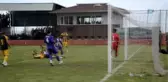 Şampiyonluk Maçında Tribünden Sahaya İnen Başkan Futbolcu Dövdü