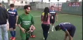 Kadın Teknik Direktöre Sahada Doğum Günü Sürprizi