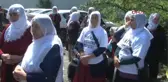 Pervin Buldan ve Beraberindekiler Cezaevi Önünde Oturma Eylemi Yaptı