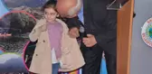 Bakan Konuşurken Bir Anda Kürsüye Çıktı