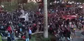 Denizli'de 'Evet' Diyenler Meydanda Kutlama Yaptı