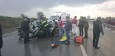 Tır'ın Altına Giren Otomobilde 2 Ölü,3 Yaralı