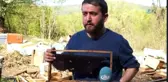 Ayılar Arı Kovanlarını Parçaladı