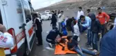 İşçileri Taşıyan Minibüs Devrildi: 13 Yaralı