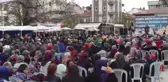 Kutlu Doğum Haftası - Vatandaşlara 3 Bin Kutlu Doğum Aşı ve 3 Bin Gül Dağıtıldı