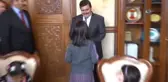 Vali Arslantaş, Görevini Çocuklara Devretti