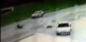 Motosiklet ile Otomobilin Çarpıştığı Kaza Kamerada