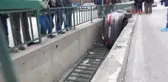 Karabük Otomobil Su Kanalına Düştü 2 Yaralı