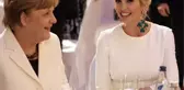 Merkel ile Görüşen Ivanka Trump'ın Küpeleri Herkesin Dikkatini Çekti