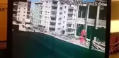 Cami Inşaatındaki Çökme - Çökme Anı Çevredeki Bir Binanın Güvenlik Kamerasında