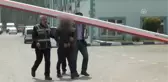 2 Kişiyi Silahla Yaraladığı Iddiasıyla Adliyeye Sevk Edilen Zanlı Tutuklandı