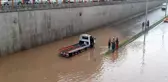 Diyarbakır'da Sağanak Yağış Hayatı Felç Etti
