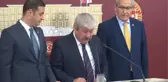 CHP'li Akaydın Atatürk'e Hakaret Eden Kişilerin Fetö Ile Bağlarının Soruşturulmasını Talep...