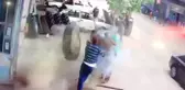 Lastik Bomba Gibi Patladı