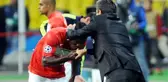 Aykut Kocaman Rapor Verdi: Emenike Takımda Kalsın