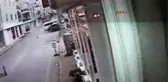 Antalya Kazada Yaralanan Çocuk Yaralı Annesinin Elini Bırakmadı