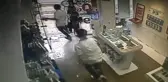 Dolandırıcı Kaçtı Çalışanlar Kovaladı