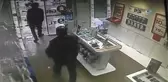 Dolandırıcı Kaçtı Mağaza Müdürü Kovaladı...o Anlar Kamerada