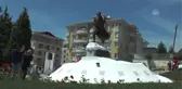 90 Bin Şehit Anısına 4 Metrelik Anıt