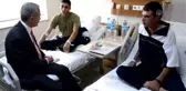 Kışlada Gıda Zehirlenmesi Şüphesi - Turgutlu Kaymakamı Turan, Tedavi Gören Askerleri Ziyaret Etti