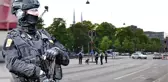 Kopenhag'da Polisler Üzerlerine Silahla Yürüyen Şüpheliyi Başından Vurdu