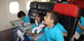 Minikler Ilk Kez Uçağa Bindi