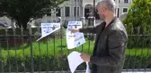 Skandal Başlığı Atan Gazeteyi Yakarak Protesto Etti