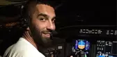 Arda Turan Özel Uçakla Umreye Gitti!