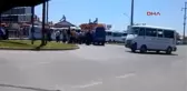 Antalya Yolcu Yüzünden Tartışan Minibüsçüler Yol Kapattı