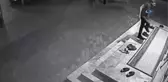 Bankaya Saldıran Şahıs Caminin Güvenlik Kameralarına Yakalandı