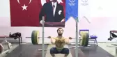 Genç Erkek Halter Milli Takımı 77 Kilo Sporcusu Erdoğdu