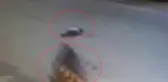 Motosiket Sürücüsü Küçük Çocuğa Çarpıp Böyle Kaçtı