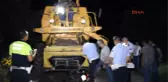 Izmir Biçerdöverle Çarpışan Yarış Motosikletinde 2 Ölü