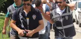 Arkadaşını Öldürüp Gömdü, 2 Gün Sonra Cesedi Çıkartıp Kıyafetlerini Yaktı