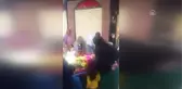 Seyyar Satıcı Zabıtayı Bıçakla Yaraladı
