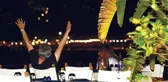 Deniz Seki'nin Yanında Aşka Gelen Faruk Salman, Ellerini Semaya Açıp Şükretti