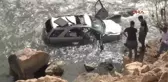 Hakkari Yüksekova'da Otomobil Zap Deresi'ne Uçtu: 1 Ölü, 5 Yaralı, 3 Kayıp