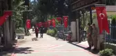 Adana Şehit Annesi Mezar Başında Ağıt Yaktı
