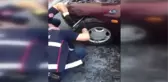 Otomobilin Motor Kısmına Giren Yılan İtfaiye Ekipleri Çıkardı
