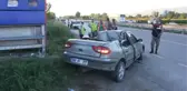Otomobil Tabelaya Çarptı: 1 Ölü, 4 Yaralı