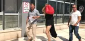60 Bin Liralık Peruk ve Saç Takımı Çalan Hırsız Travesti Yakalandı
