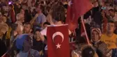 Sakarya'da 'Demokrasi Nöbeti' İkinci Günde de Devam Ediyor