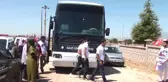 Arkadaşları Şehidin Kabrine Keplerini Bıraktı